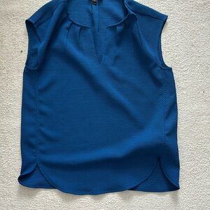 J crew size 6 royal blue textured geometric work top